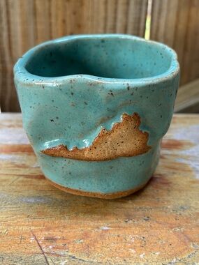 Oxford Candle Company Virginia Blue & Tan Pottery Candle Holder